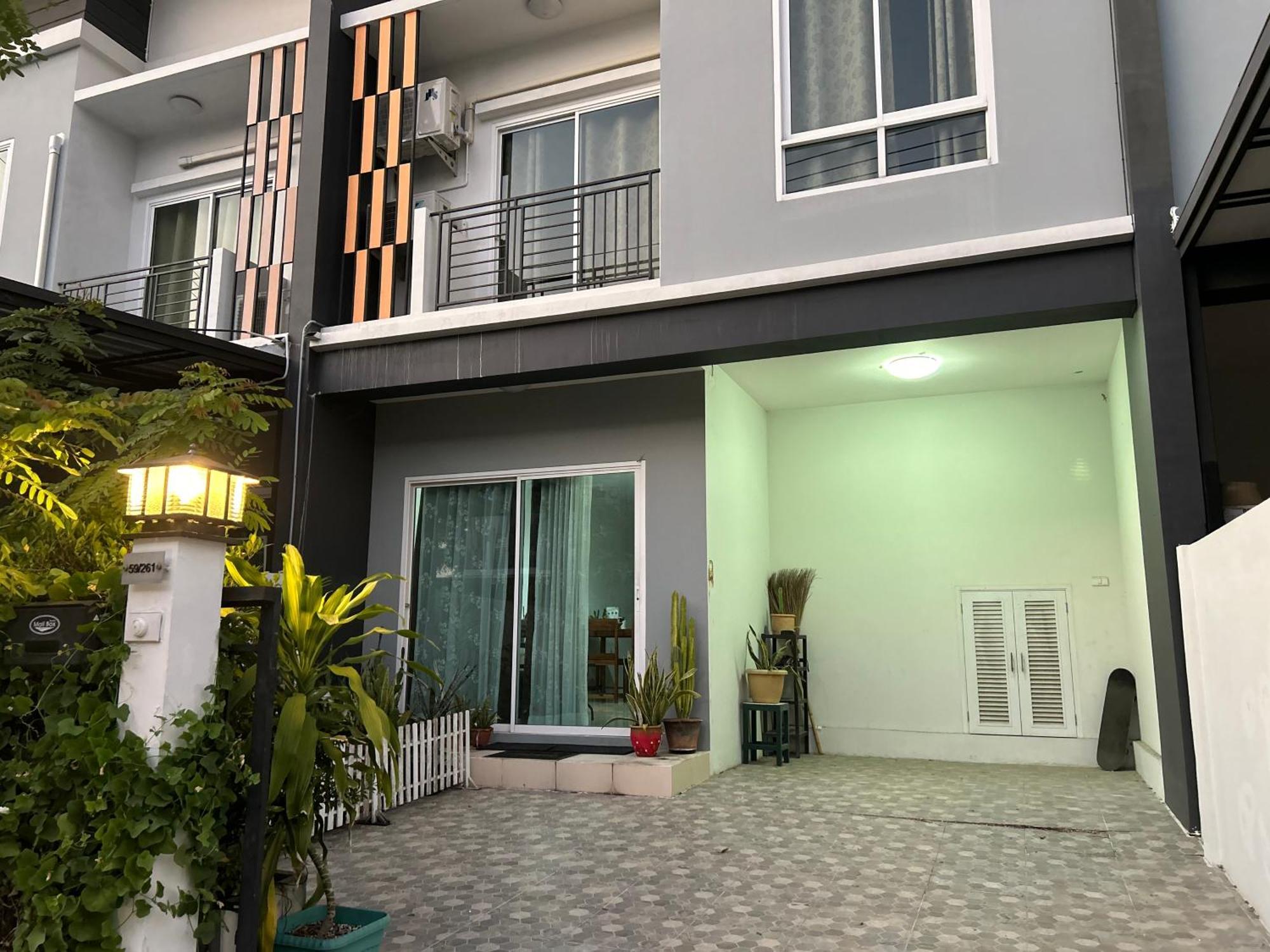 Nice Stay House At Khlong Sam Rangsit Exterior photo