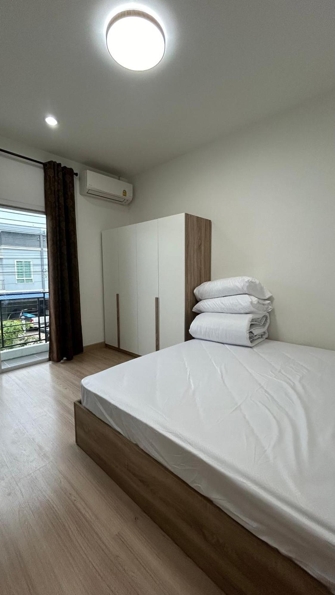 Nice Stay House At Khlong Sam Rangsit Exterior photo